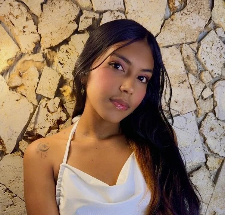 Maddie_7: офлайн-секс-чат