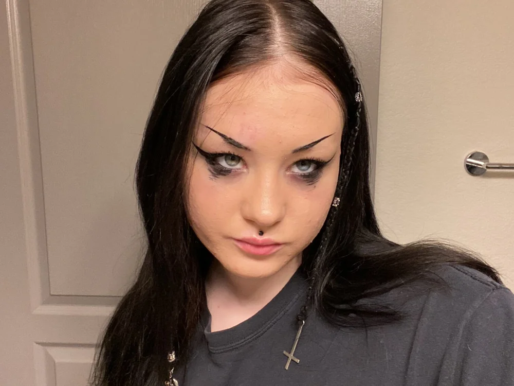XxFrankenatrixX offline chatrum