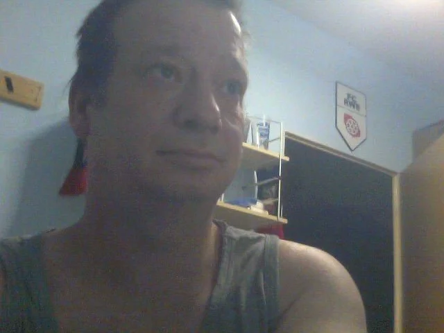 SklaveThomas offline chatrum