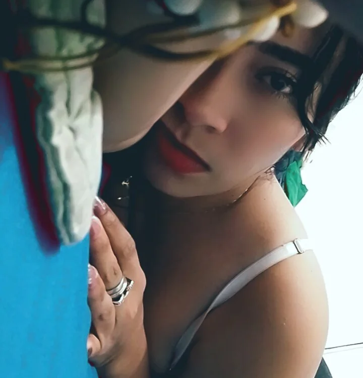 agathaa_Rousex offline chatrum