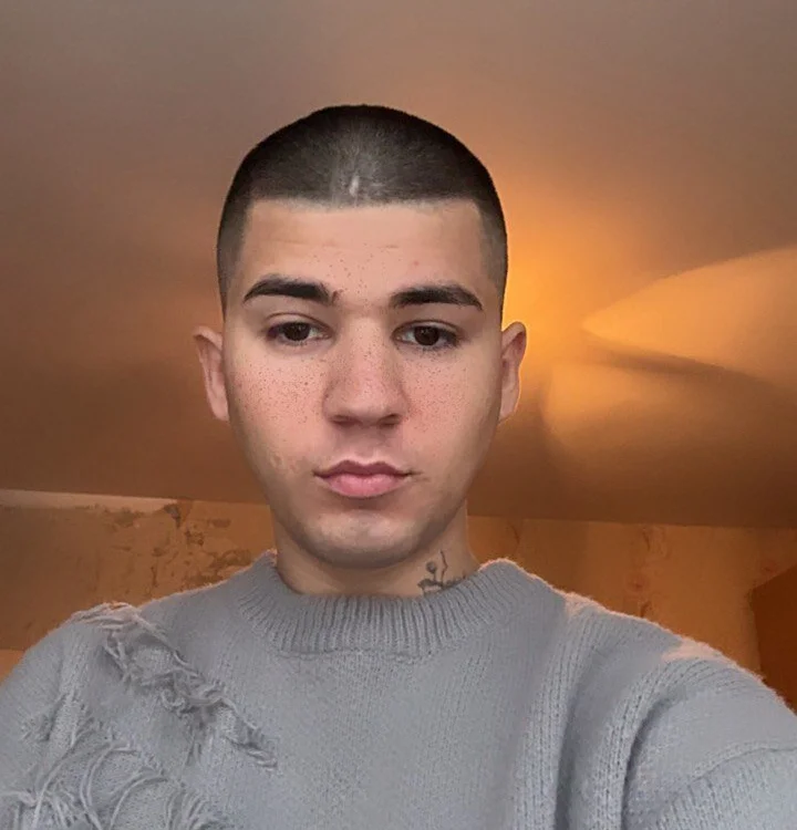 LIlSleep_'s Offline Chat Room
