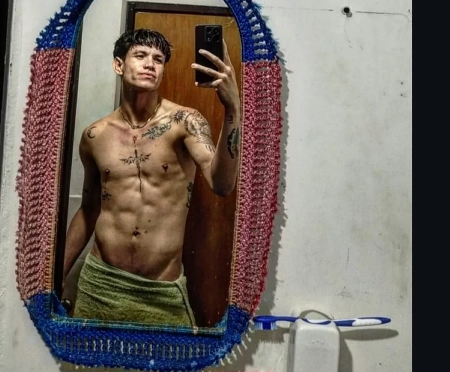 Sti_Sex_Boy অফলাইন XXX চ্যাট