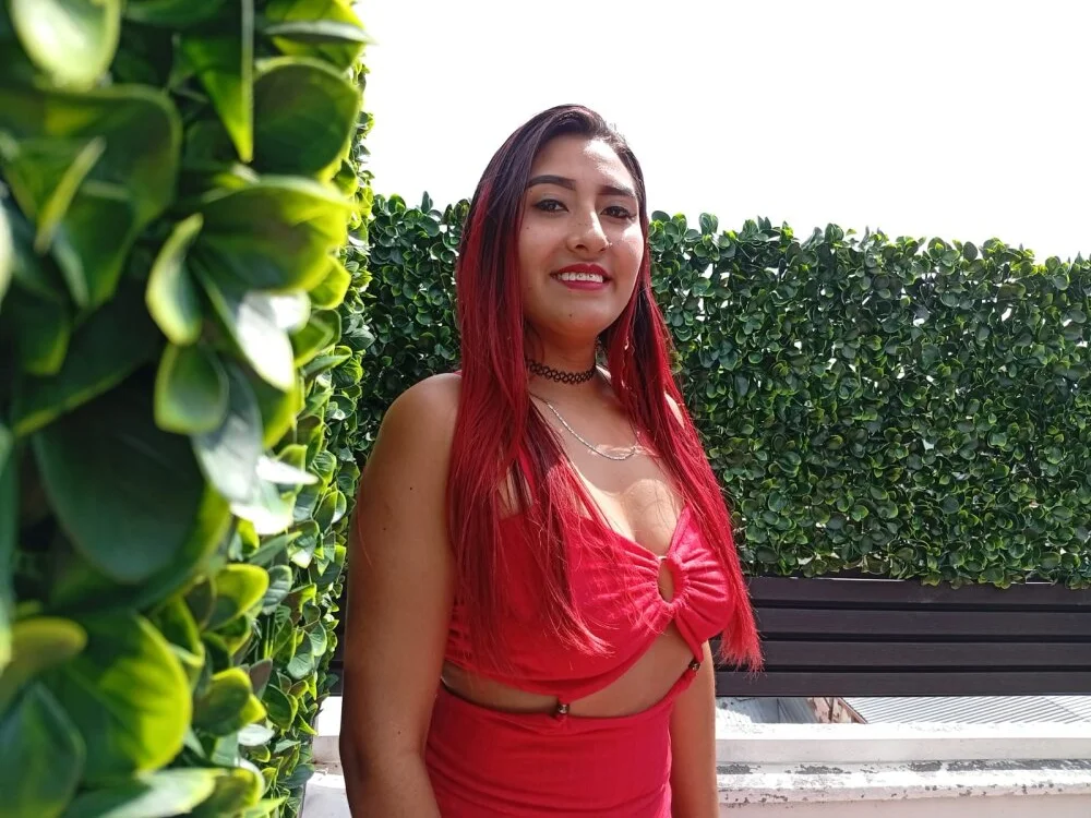 LunaReyes2 Offline XXX-Chat