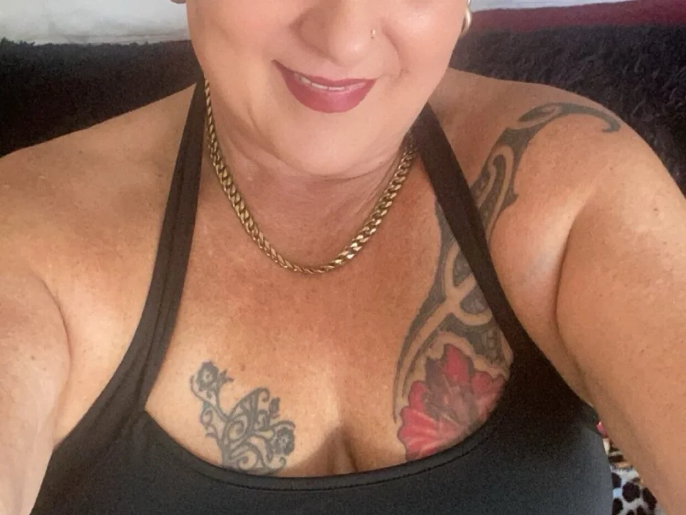 SweetkittyAKAMaverick offline chatrum