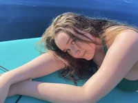 flora_glow's webcam live show