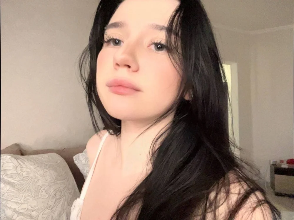 EdithEricson's Offline Chat Room