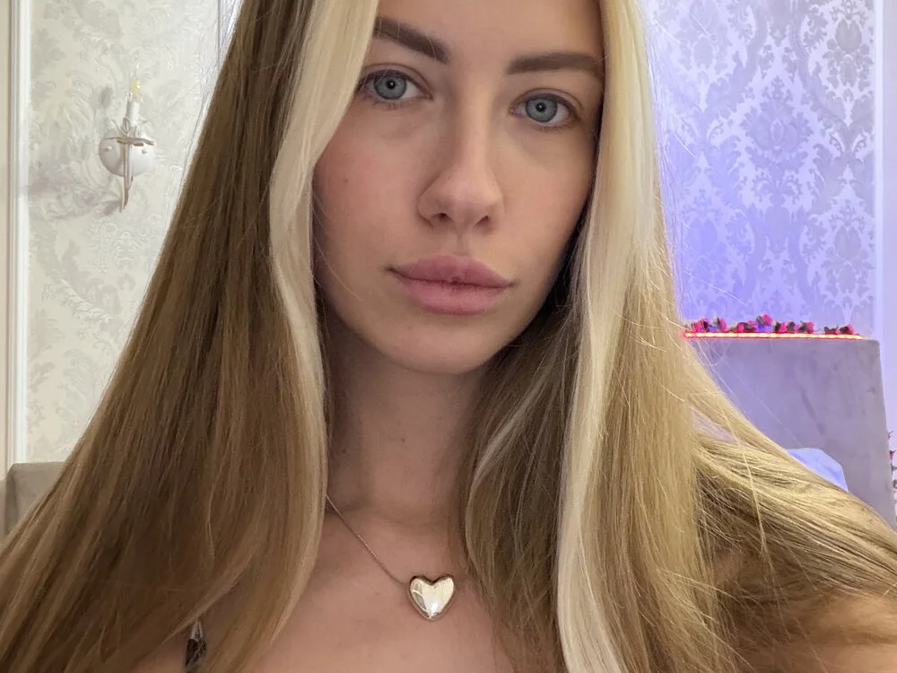 Genniys_ 離線 XXX 聊天