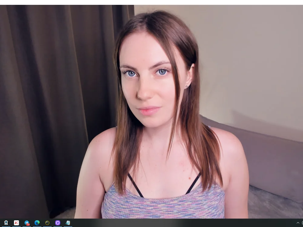 KristenCarter's Offline Chat Room