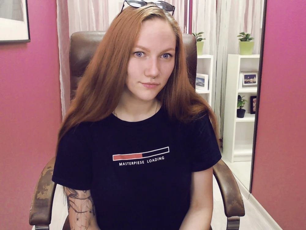 MadelaineHot's Offline XXX Chat
