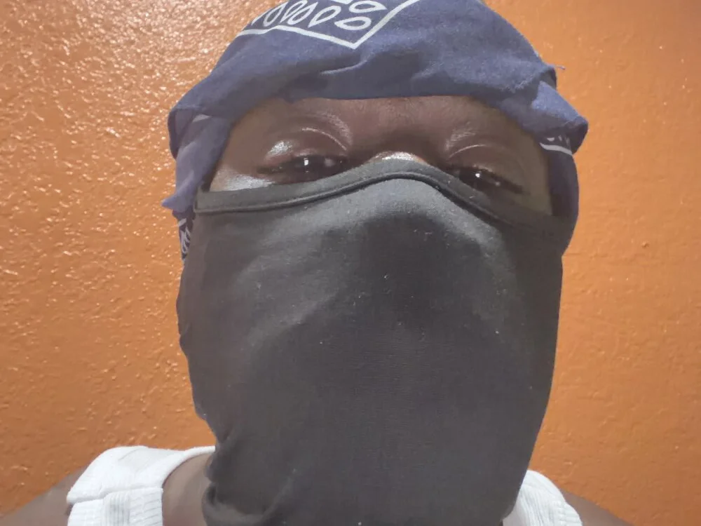 TexasYungBeef: офлайн-секс-чат