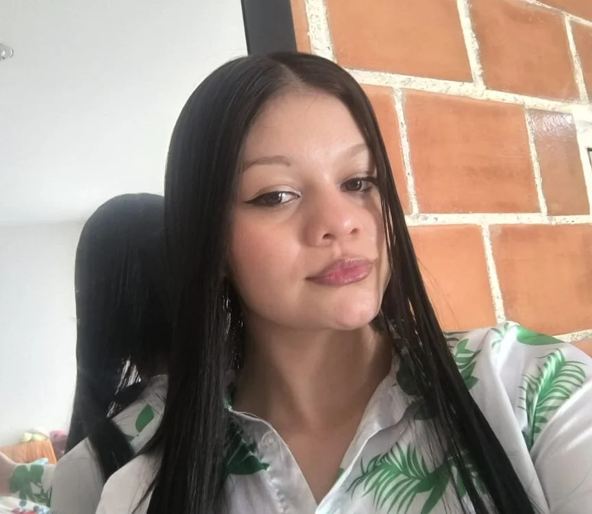 Violetta_Prince Offline XXX-chat