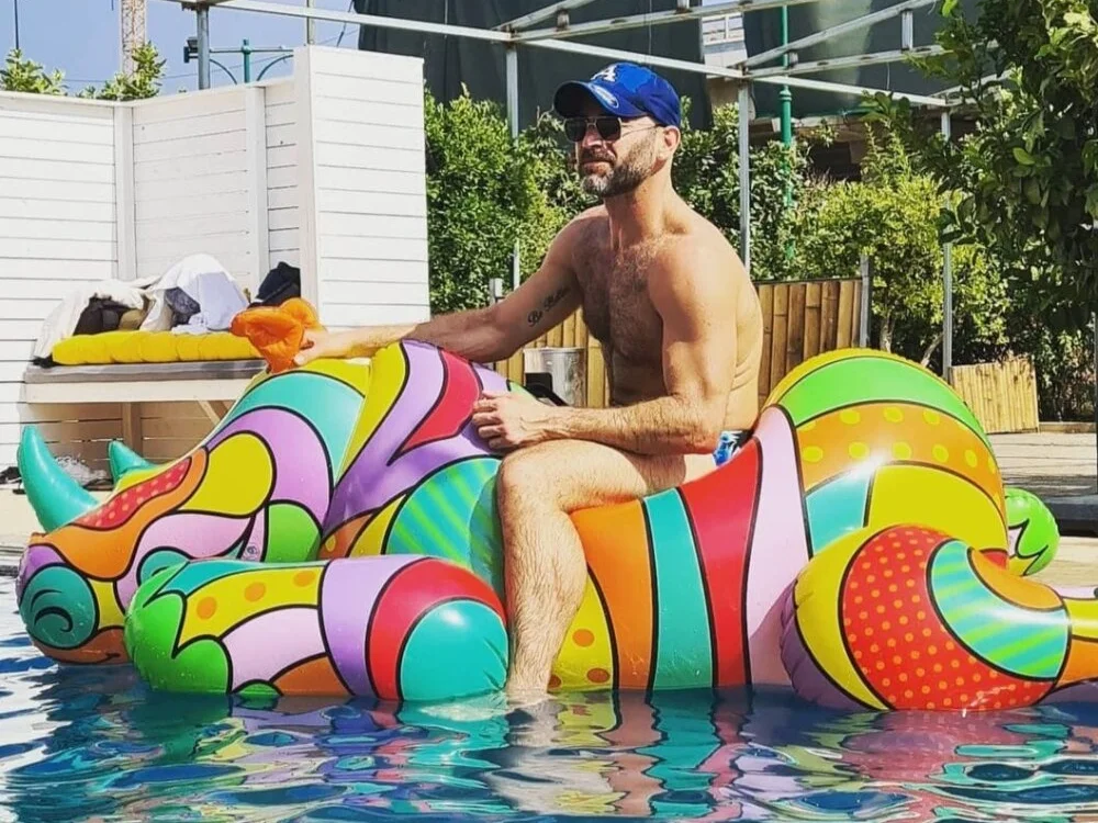 U1ZF Offline XXX-chat