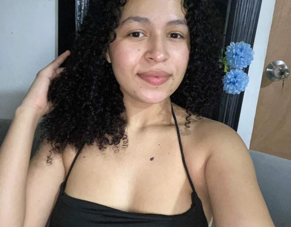 IsabellaSolis' Offline Chat Room