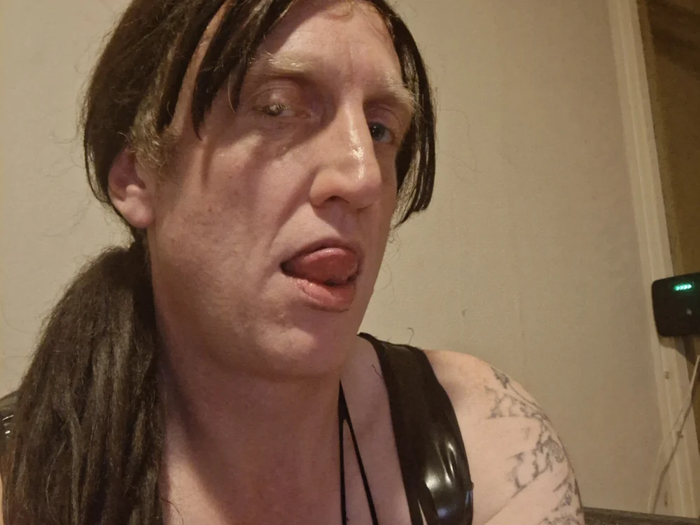 John34dutch's Offline XXX Chat