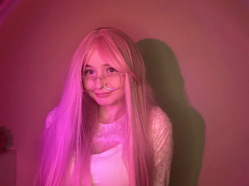 VladaLevine Chat XXX offline