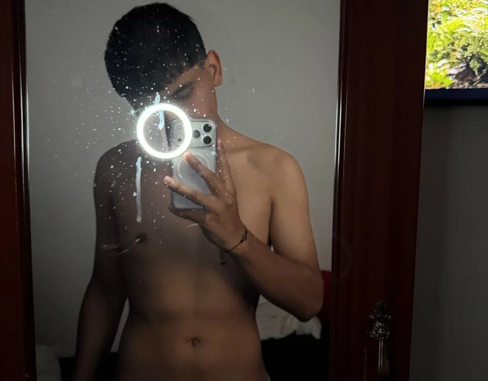 Dereck_Wild offline XXX-chat