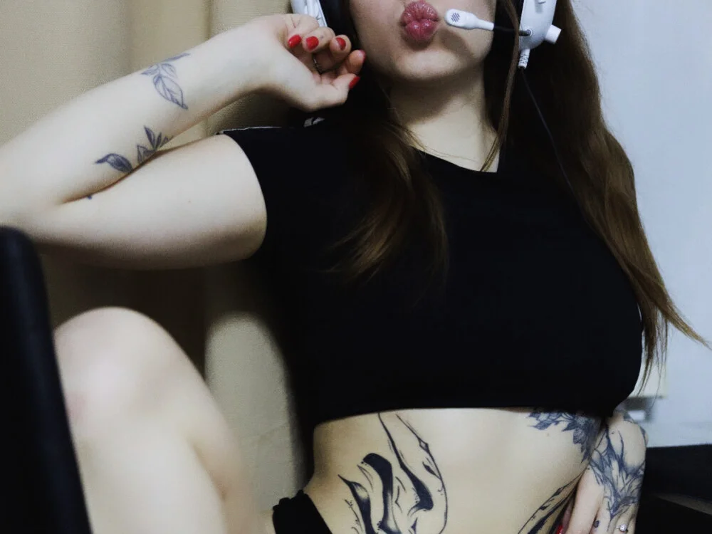 Chat +18 off-line de Katebby