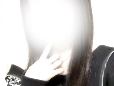 Hisu_i_x Female Brunette Online Webcam Sex