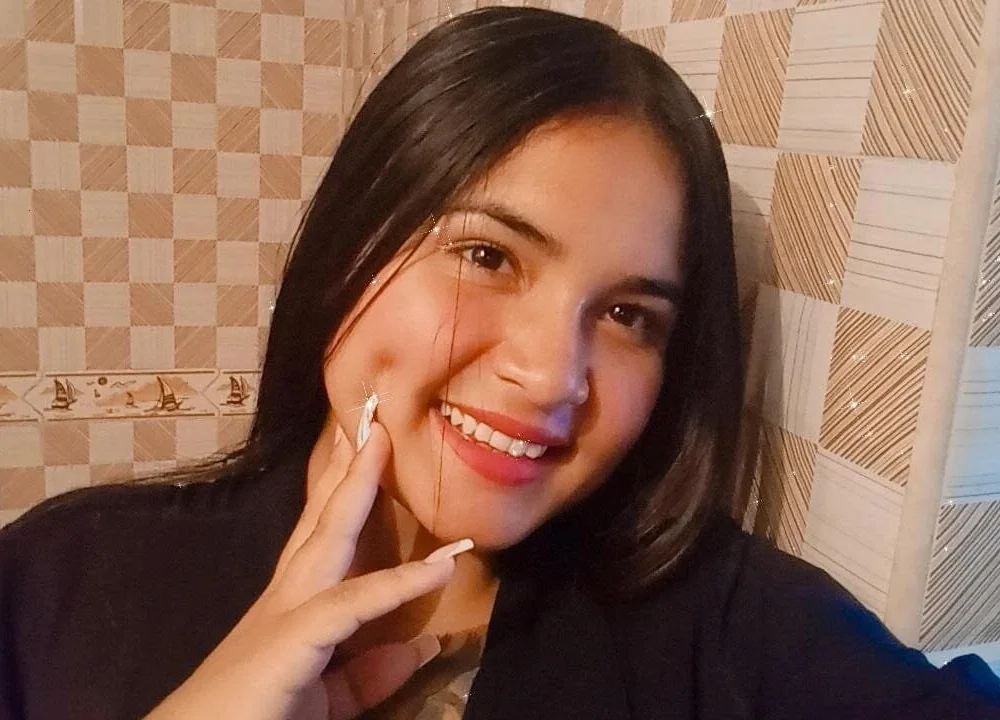 Karoline_L Offline XXX-Chat