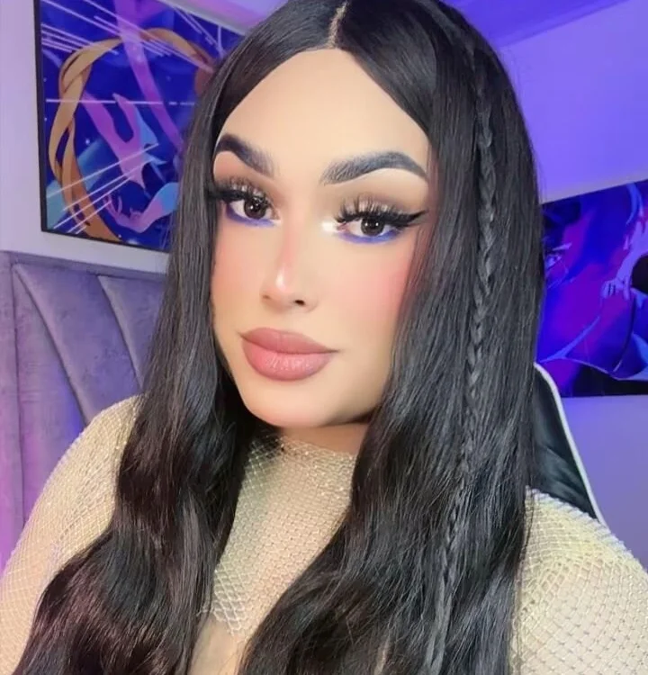 alexia_mattel 离线XXX聊天