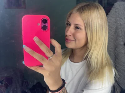 EmillySinn - Girl 