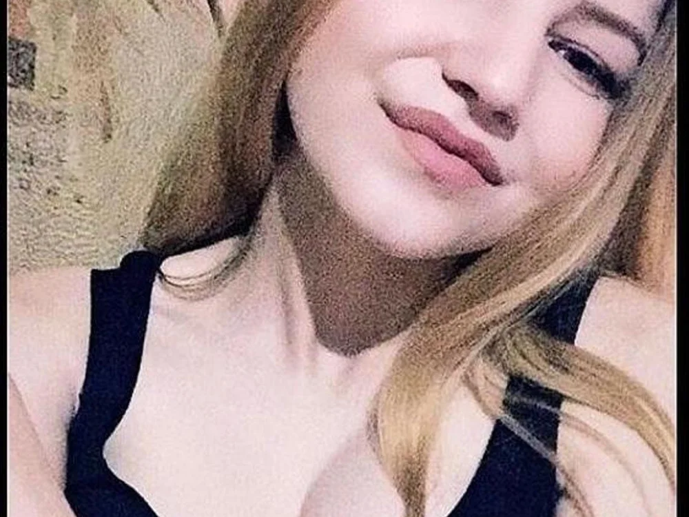 ErikaSwans' Offline XXX Chat