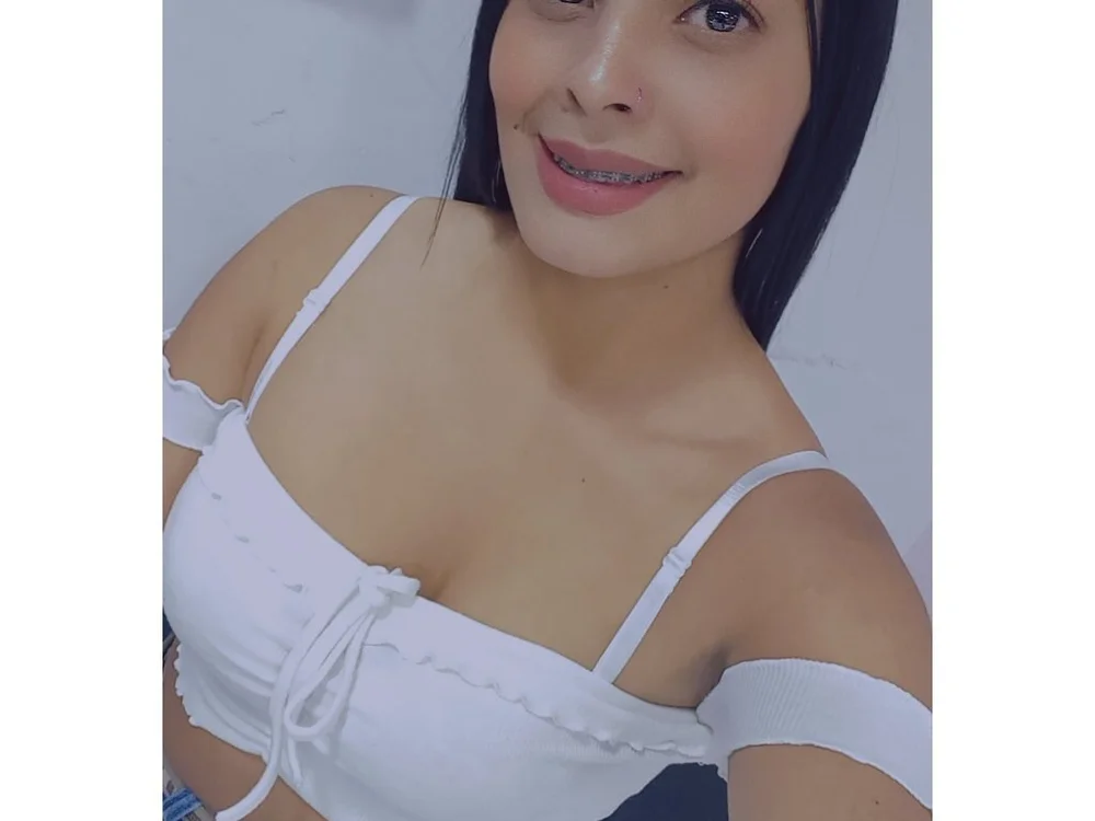 melanii_ramiirez offline chatrum