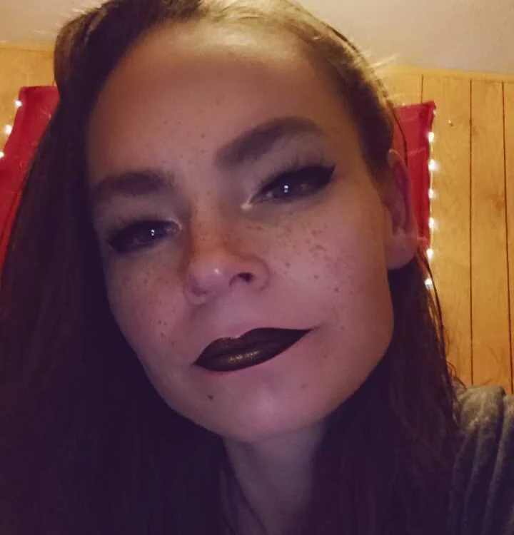 krytle272's Offline Chat Room