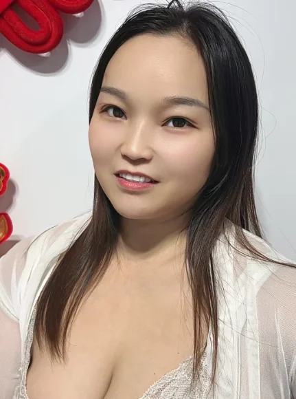 Jolie-1's Offline XXX Chat