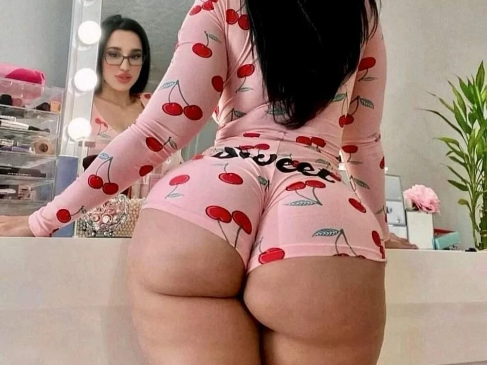 Mimy_Arabic Adlı Modelin Çevrimdışı XXX Sohbeti