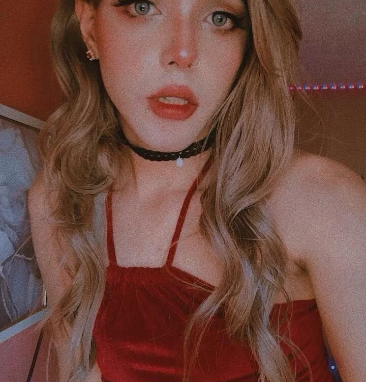 billiesimons2 Offline XXX-chat