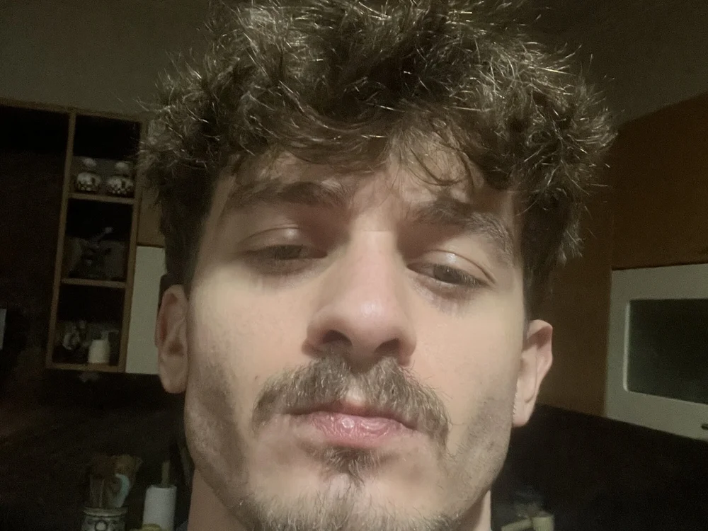 Vincentprice69's Offline XXX Chat