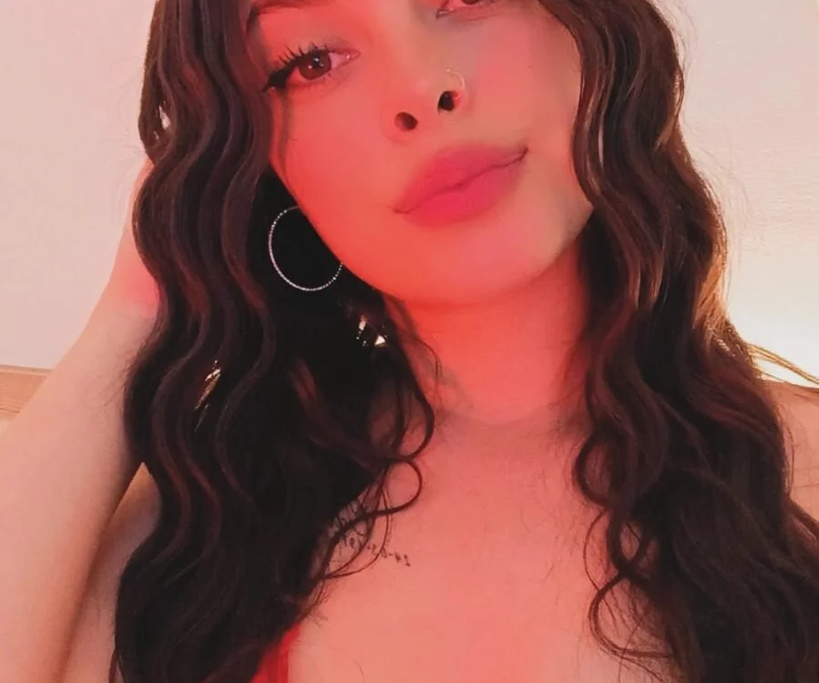LizethSalazar_xxxn Offline XXX chat