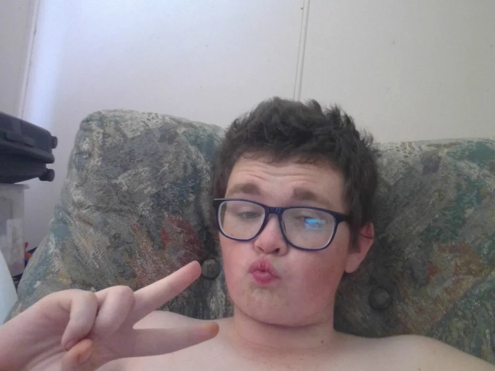 Tamothe_elite2006's Offline XXX Chat