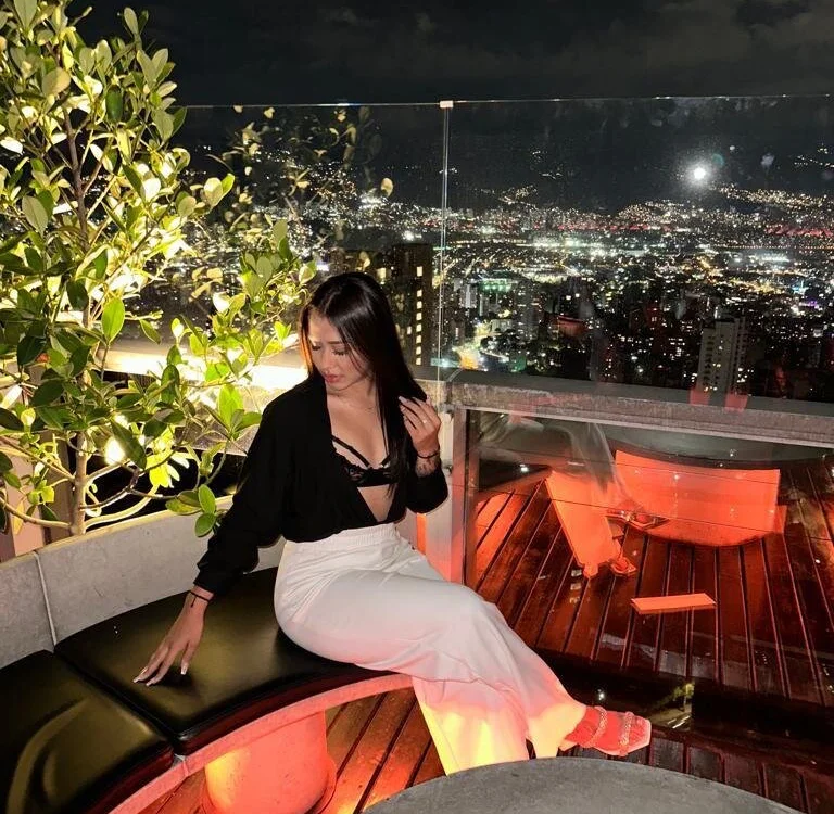 ห้องแชทออฟไลน์ของ Estefany_Lopez