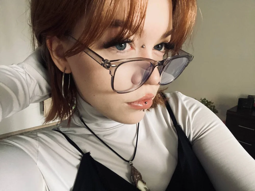 Lexi_Minami's Offline Chat Room