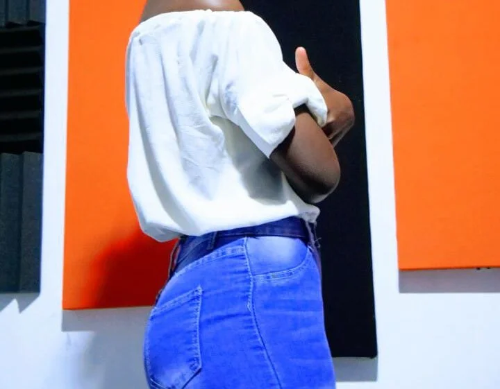 Keely offline XXX-chat