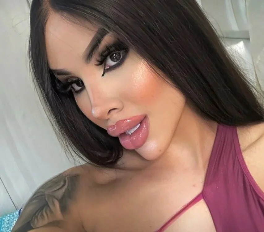 Victoria_Zf_ Offline XXX Chat