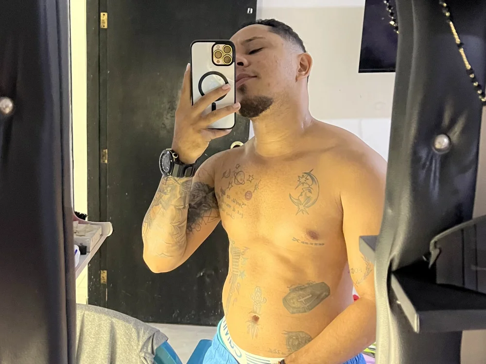 Carlos_Mar's Offline XXX Chat