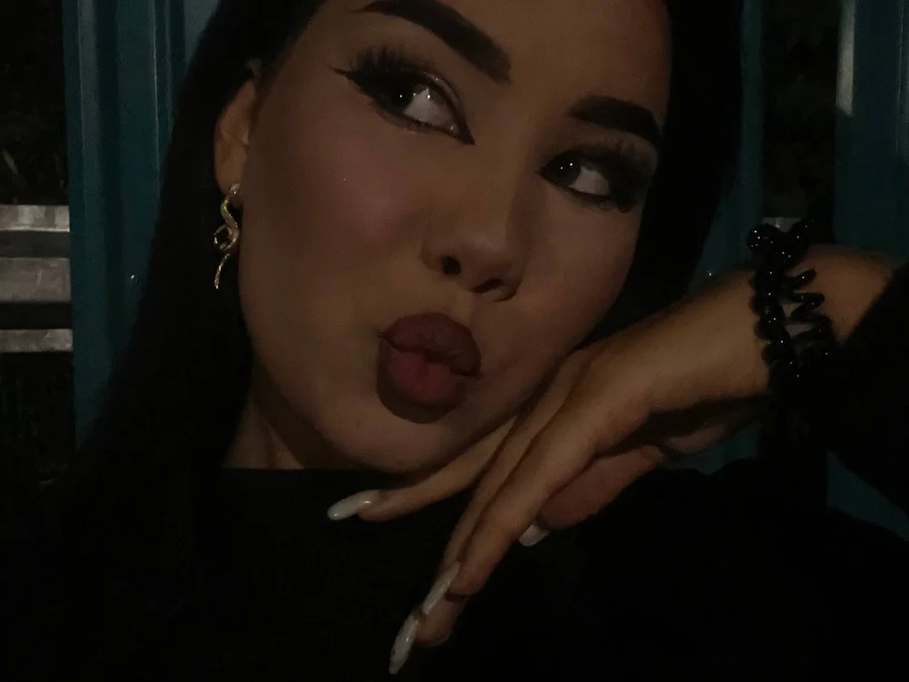 Nolli_Heily cover photo