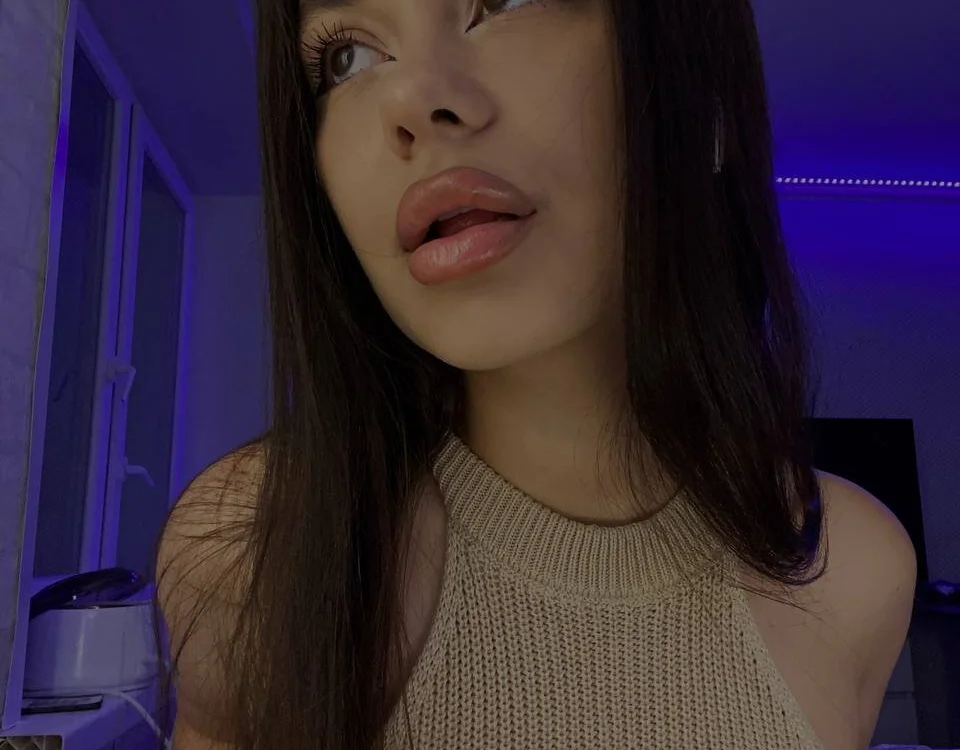 EvaRamires' Offline Chat Room