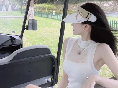 cat-ccccc on StripChat