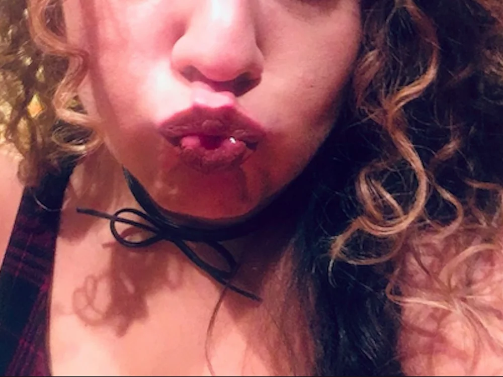 lilwilogurl's Offline XXX Chat
