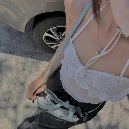 Tulip_G Adlı Modelin Çevrimdışı XXX Sohbeti