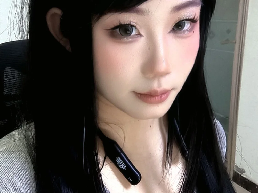 دردشة Nicole_QAQ الجنسية دون اتص ال