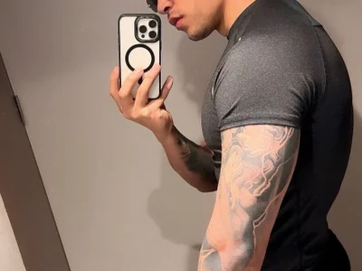 Itskeoo__ Male Recordablepublics Strip Cam