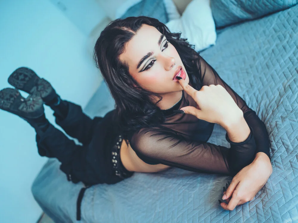 VictoriaMonroee_: офлайн-секс-чат