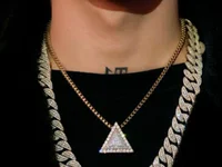 amateushd's webcam live show