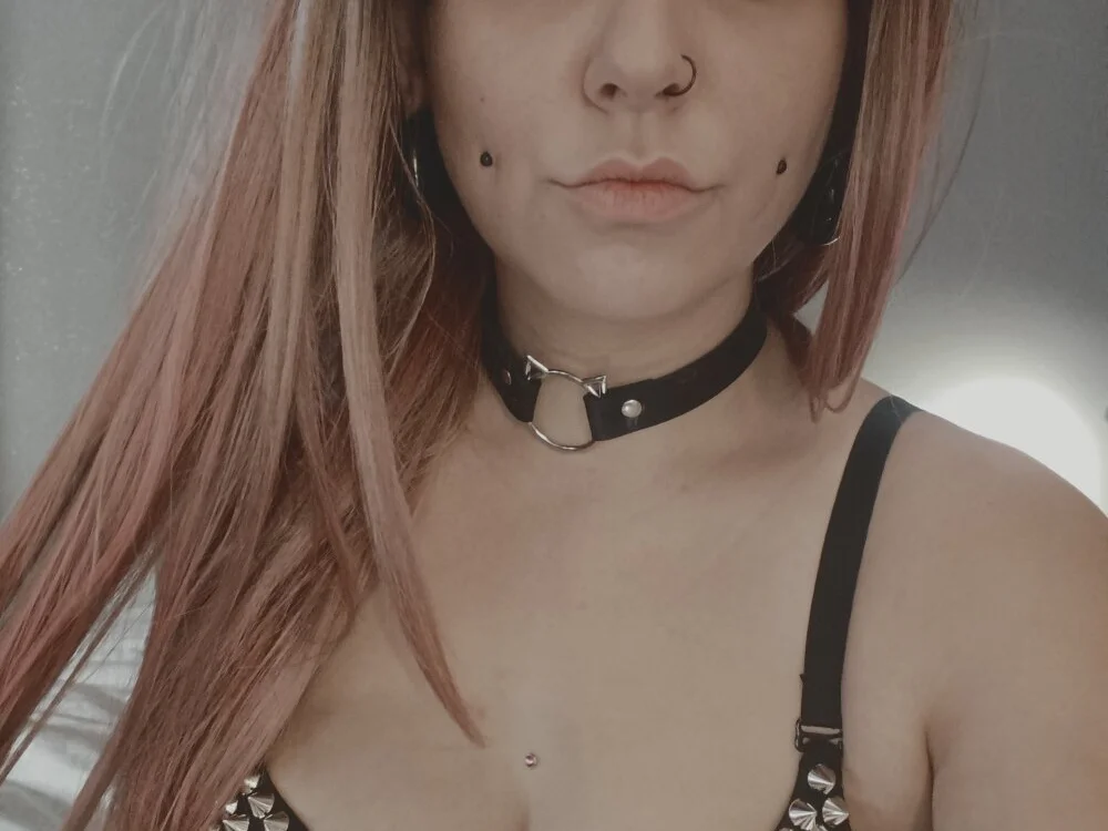 Czat XXX offline – Cute_But_Psycho__