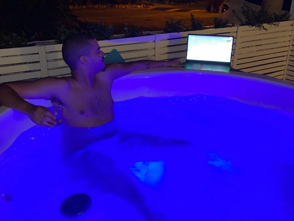 Офлайн-чат XXX colouredboyfrombelhar